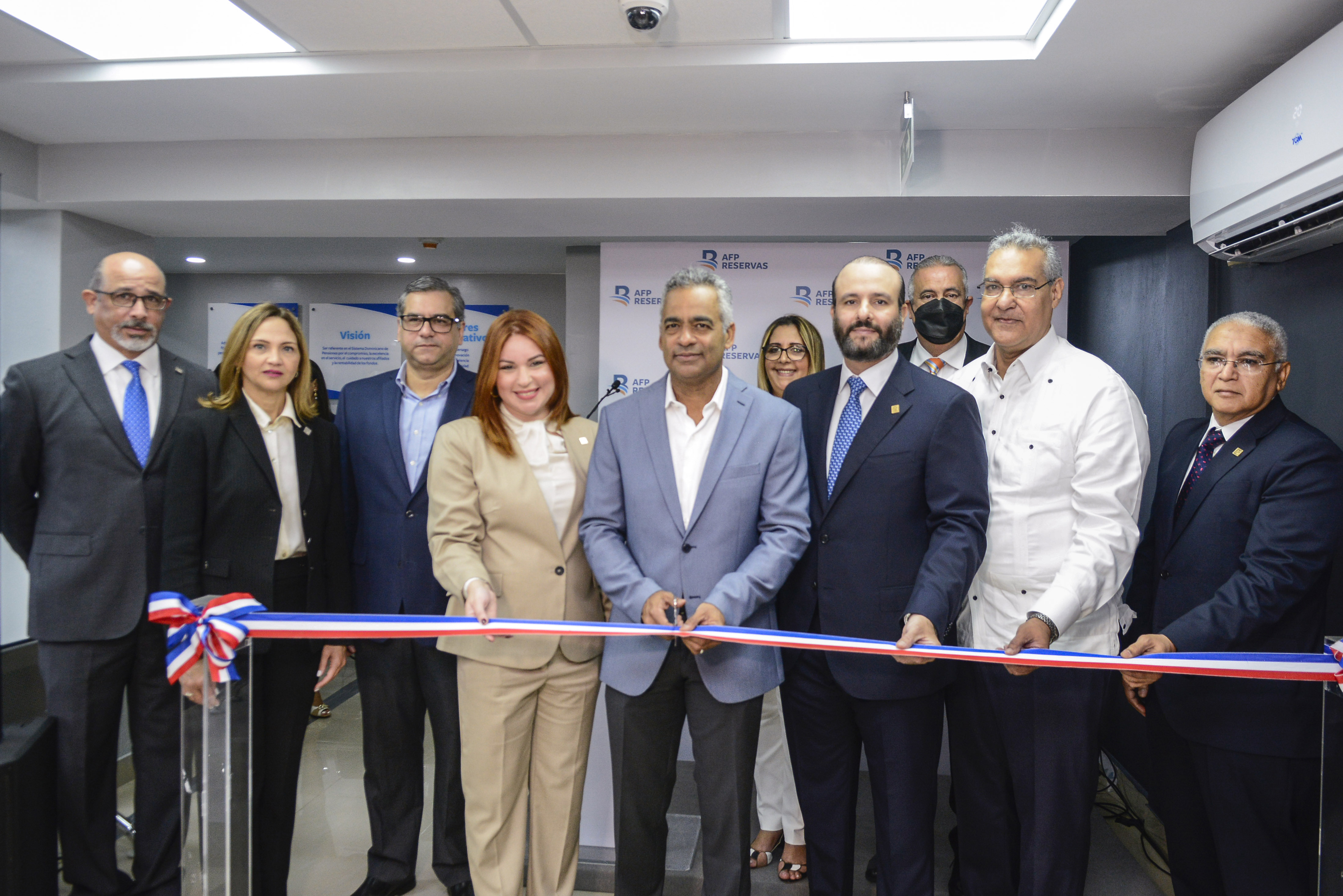 AFP RESERVAS INAUGURA INSTALACIONES EN SANTIAGO